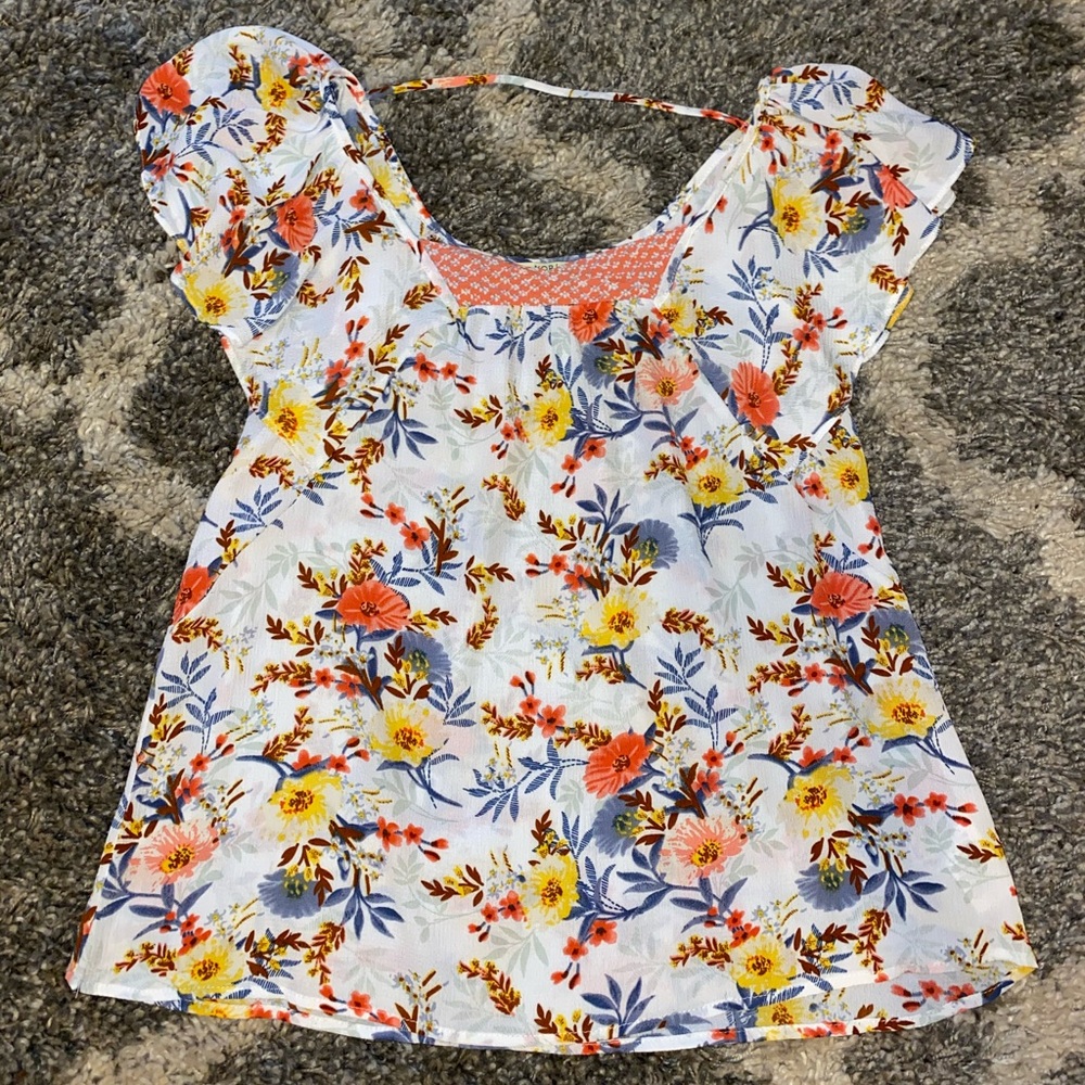 LC Lauren Conrad Floral Top!